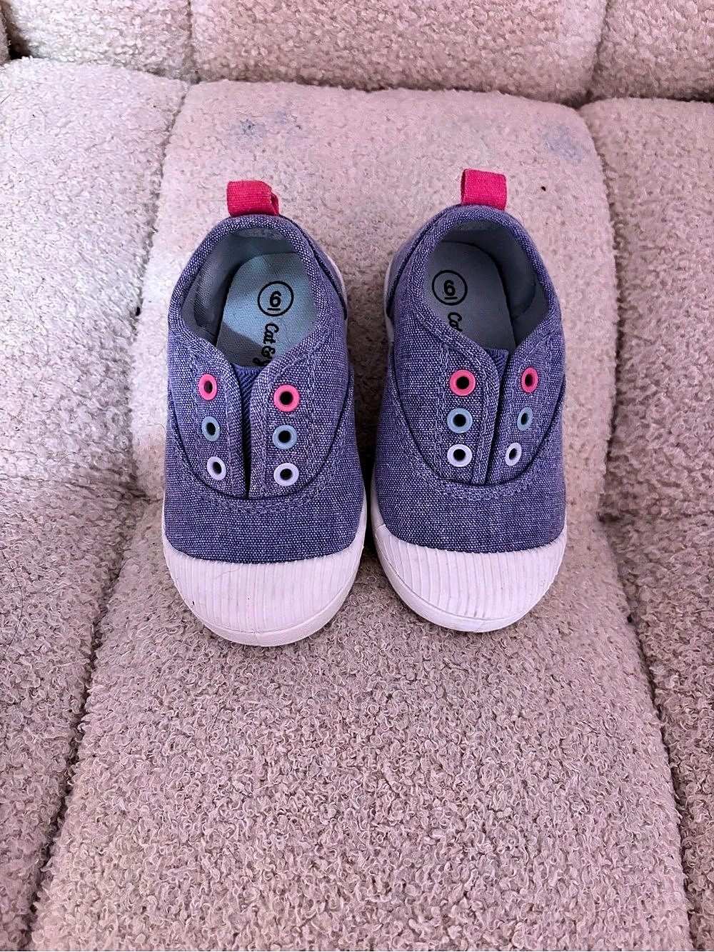 Cat & Jack Girls Purple & White Sneakers US 6c toddler